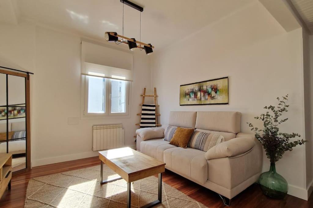 Cozy Apartment In The City Center By Aloha Bilbao Buitenkant foto